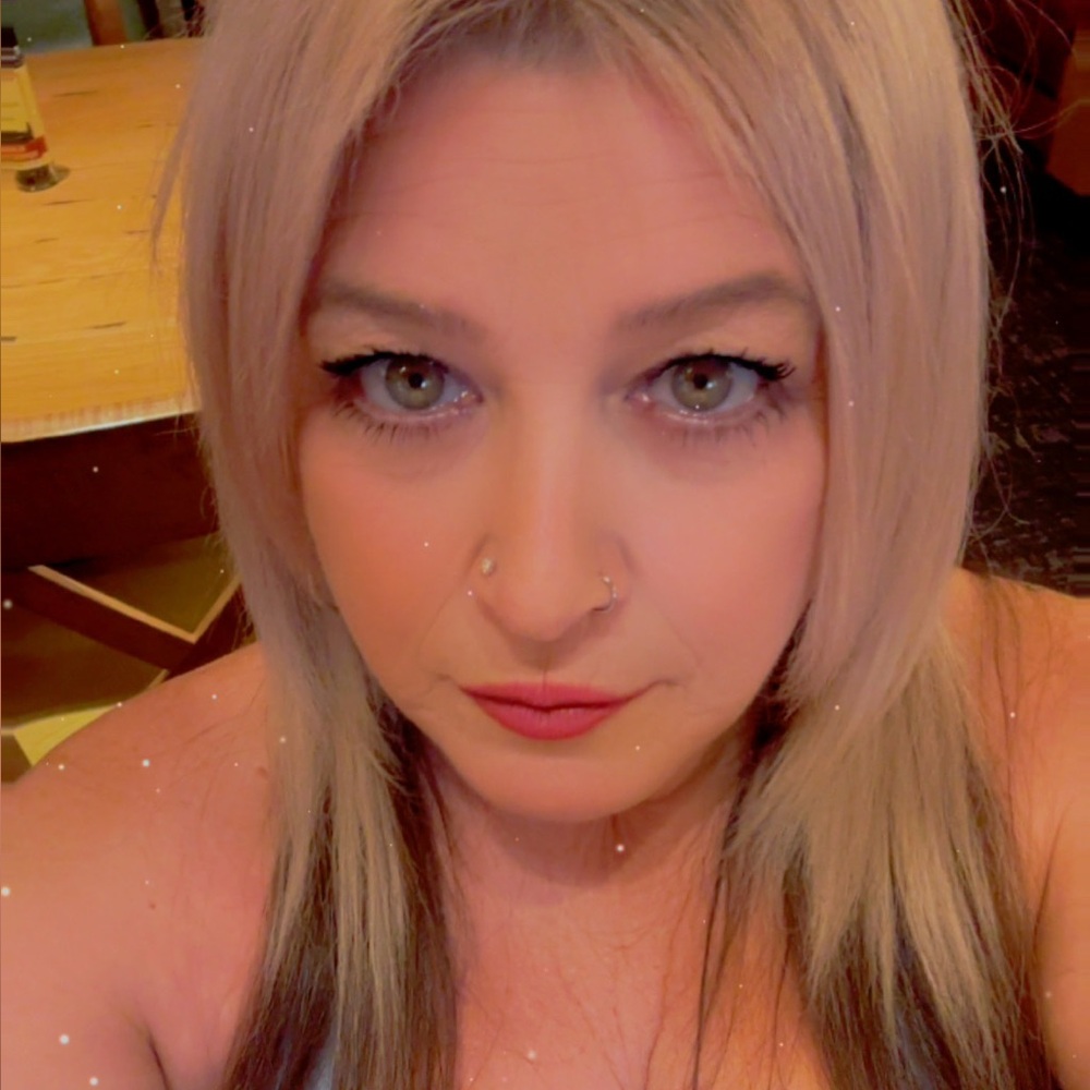 Meet your Posher, Rosalie